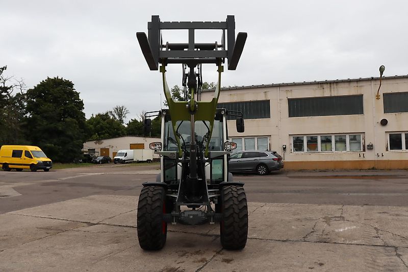 Claas TORION 530+PALLETENGABEL