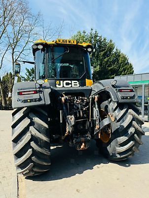 JCB FASTRAC 4220