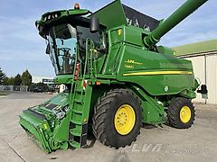 John Deere T660i