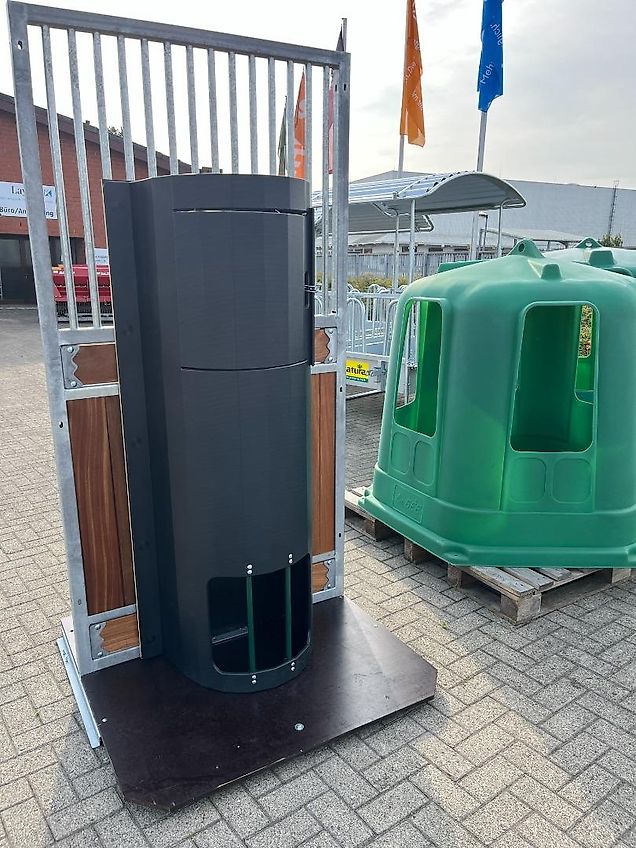 Cosnet RPE KA Futterraufe aus Kunststoff für 1,25 Meter Rundballen