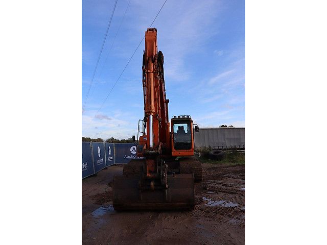 Doosan DX225LC
