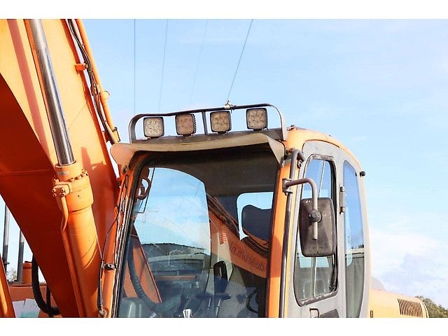 Doosan DX225LC