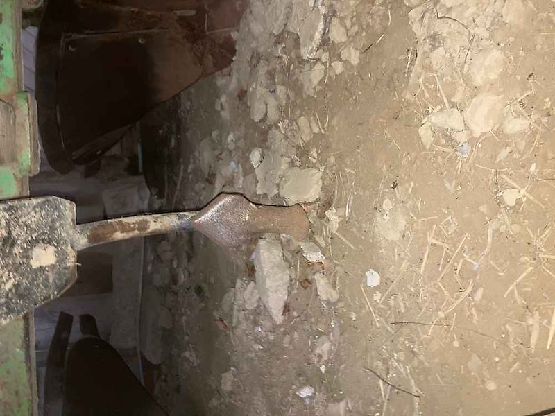 Dowdeswell Triple Bed Ridger, Hydraulic folding