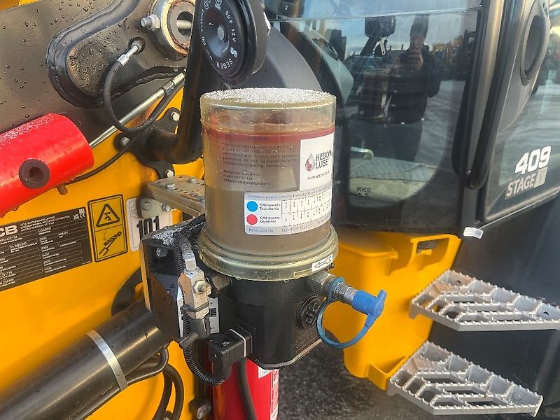 JCB 409 / Stage V, Takuu 12kk