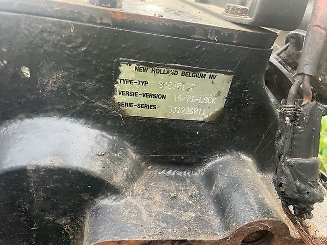 New Holland CR , New holland CX skrzynia biegów [CZĘŚCI] zacisk hamulca (Części zamienne)