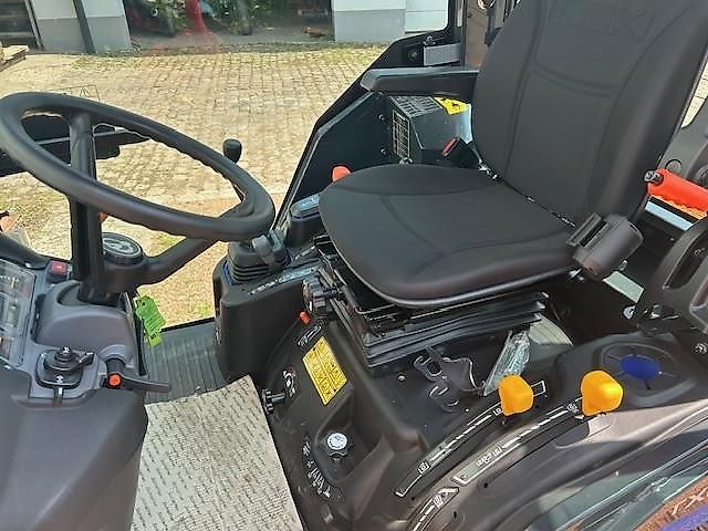 Iseki Traktor TXGS 24