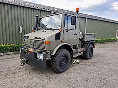 Mercedes-Benz Unimog U1200 WSK