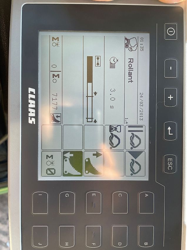 Claas ROLLANT 520 RC