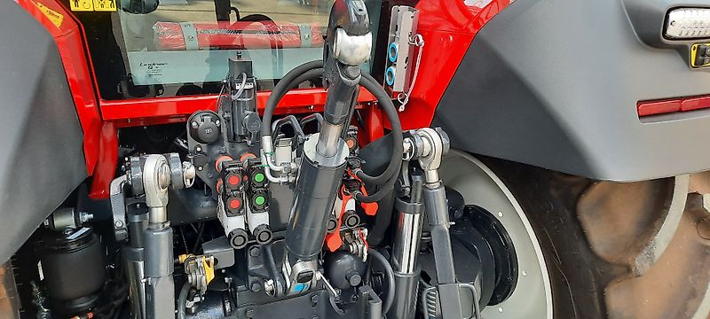 Lindner Traktoren Lintrac 130 (Demo machine)