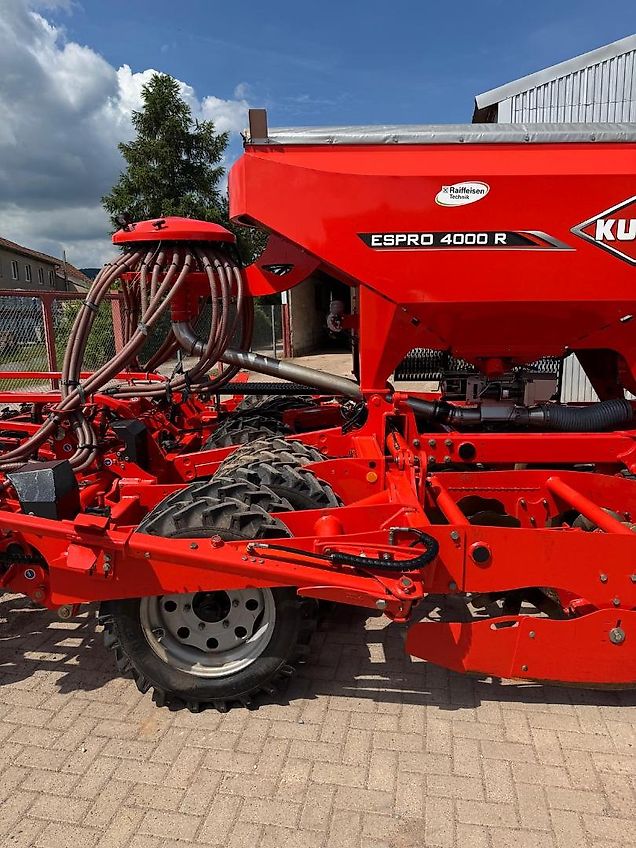 Kuhn ESPRO 4000 R (VISTAFLOW)