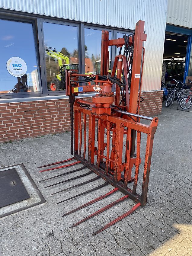 Kuhn B 1801 E Doppelmessergerat mit Hubgerüst und hydraulischem Oberlenker