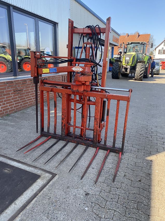Kuhn B 1801 E Doppelmessergerat mit Hubgerüst und hydraulischem Oberlenker