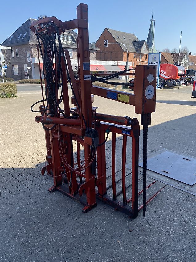 Kuhn B 1801 E Doppelmessergerat mit Hubgerüst und hydraulischem Oberlenker