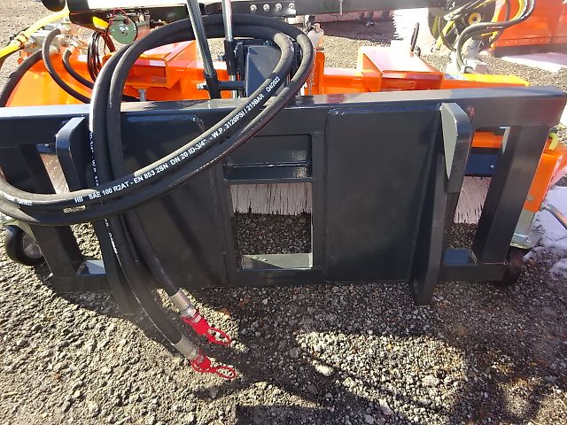 TALEX Eco Clean 1800 - Kehrmaschine -1,8 Meter - Anbau an Weidemann - verschiedene Ausstattungen möglich