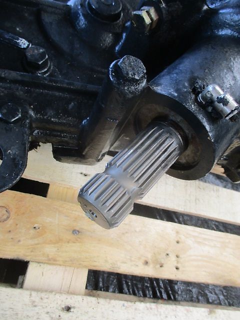 New Holland 84413213 Raffergetriebe BB 1270 / BB 1290