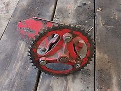 IHC 431 Kettenrad Elevatorantrieb mit Halterung und Zahnrad, 1407345R11, 790152R81, 793248R2