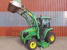John Deere John Deere 3720 Traktor mit Frontlader / Zwischenachsmähwerk 44PS