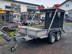Trebbiner FAZ LRF FAT Absperrtafel Fahrbare Sperrwand Verkehrsleittafel Verkehrsleitanhänger Verkehrssicherungsanhänger