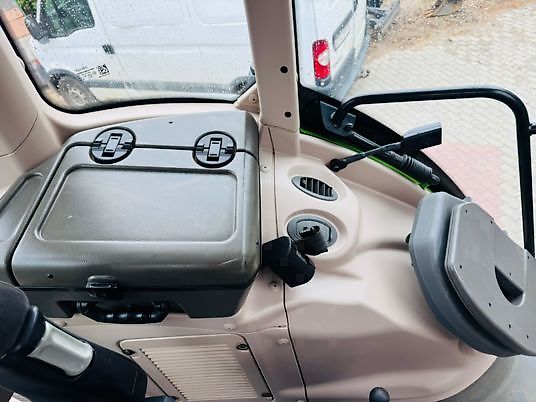 Fendt 828 VARIO PROFI PLUS