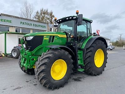 John Deere 6R215