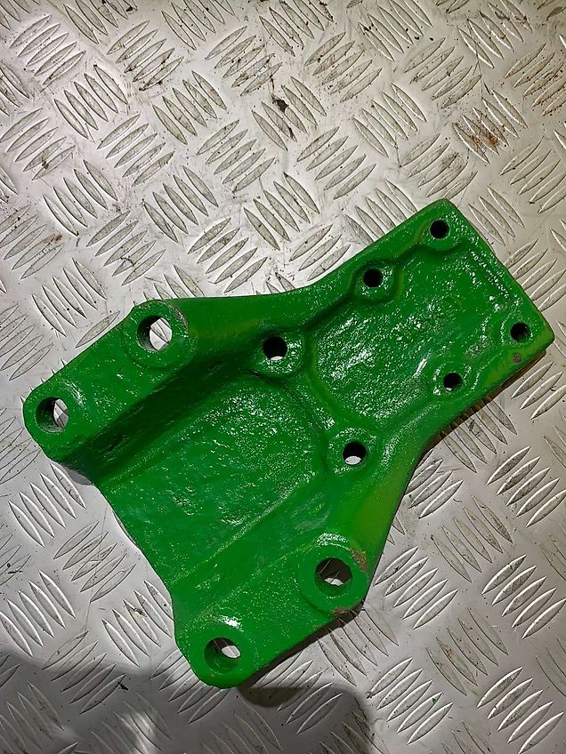 John Deere Mudguard Bracket (used) - John Deere 40, 50, 55, 5000, 6000, 6J, 6R series