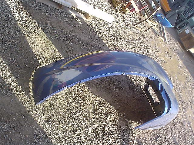 New Holland Kotflügel, Schleppertyp n. bek., mit Bruchstelle und Kratzern, Sonderlackierung