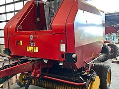 New Holland BR 750