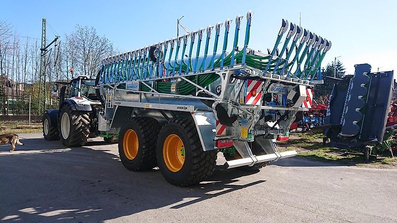 Joskin Modulo 2 18000 MEB / Bomech Speedy 15m