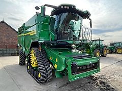 John Deere X9 1000