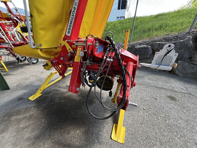 Pöttinger Novacat 302