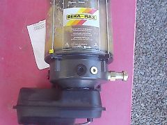 Welger / Bekamax Zentrale Fett-Schmierung für RP245, Pumpe EP-1/PE-120V mit Glasbehälter, Welger-Nr.: 0926.81.40.00