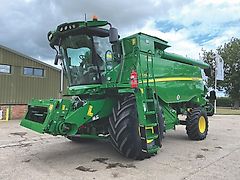 John Deere T670I HM