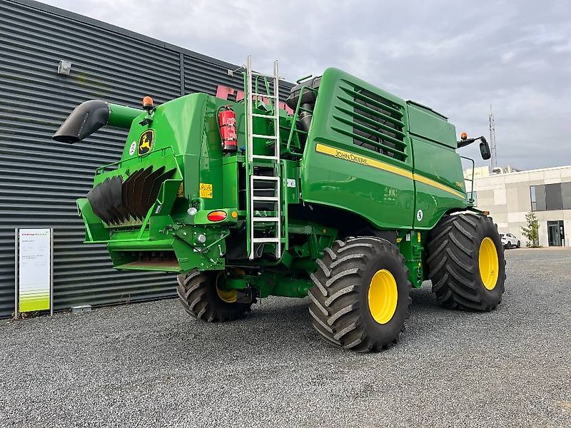 John Deere T 660i