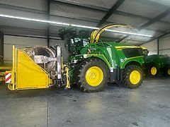 John Deere 8200i