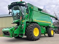 John Deere T550