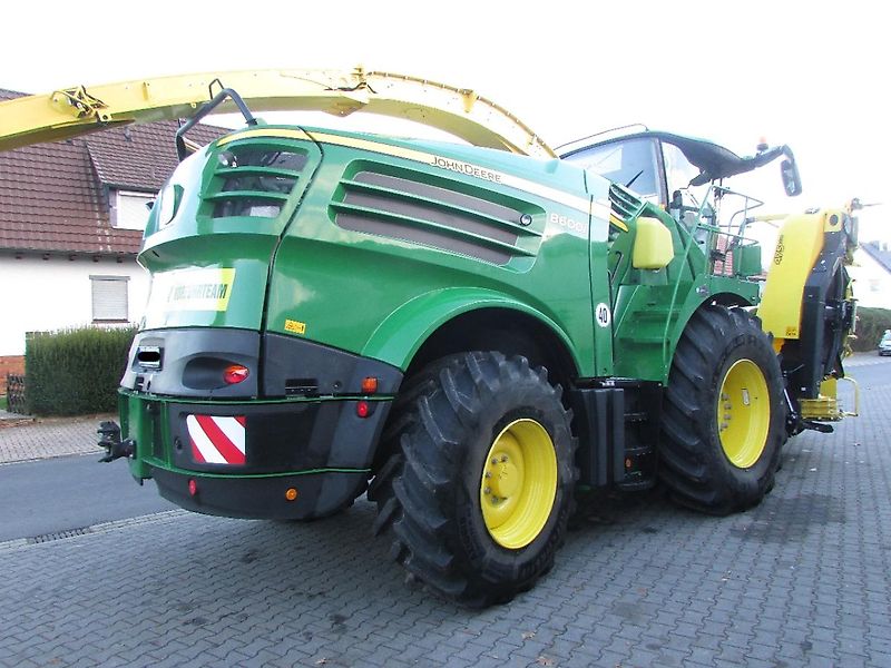 John Deere 8600