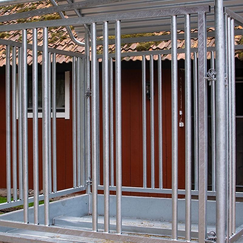 MD Kellfri Pferdefutter Raufe mit dem Dach für Pferde 12 Plätze