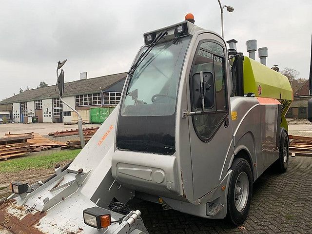 Storti Greyhound HS 150