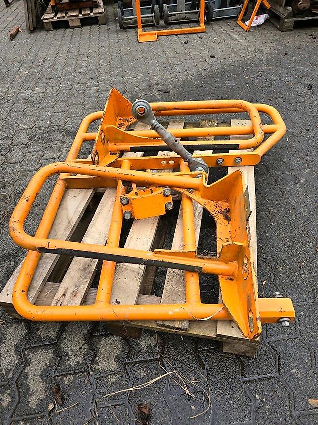 mulag Seitenanfahrschutz Lampenbügel für Unimog U 300 400 500 UGE UGN 405/12 405/10 Böschungsmäher Böschungsmulcher MHU 800 ME 700 Stoßstange Lampenschutzbügel