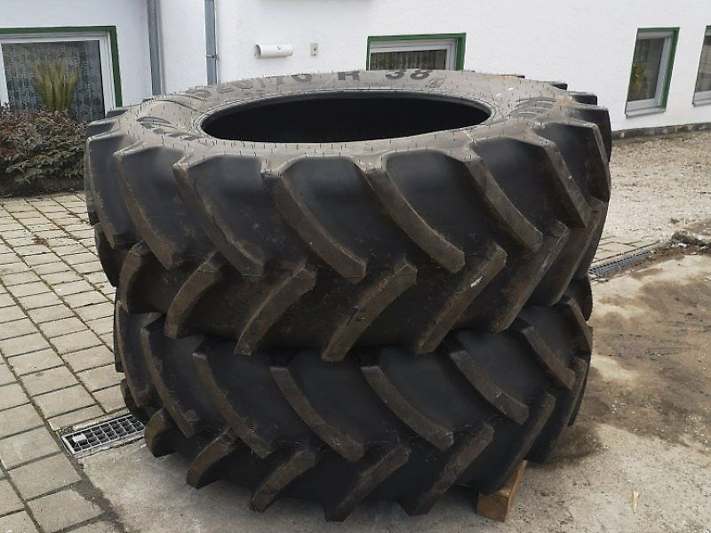 Mitas 520/70R38 HC70