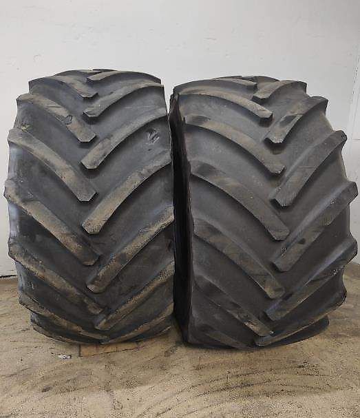 Mitas 900/60R38 Mitas Gebruikt 1x 30mm met vulkanisatie ( 1x40mm verkocht)