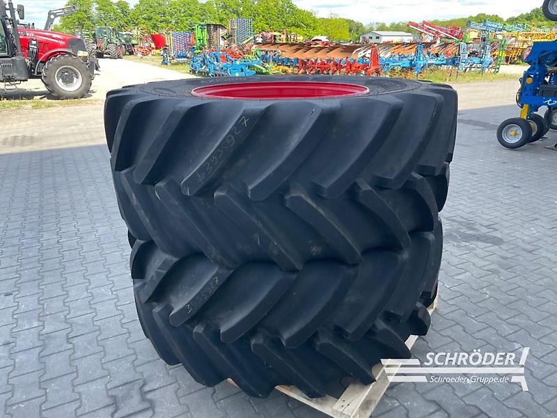 Fendt 2X 600/70 R30 MICHELIN VARIOGRIP