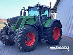 Fendt 824 VARIO S4 PROFI PLUS