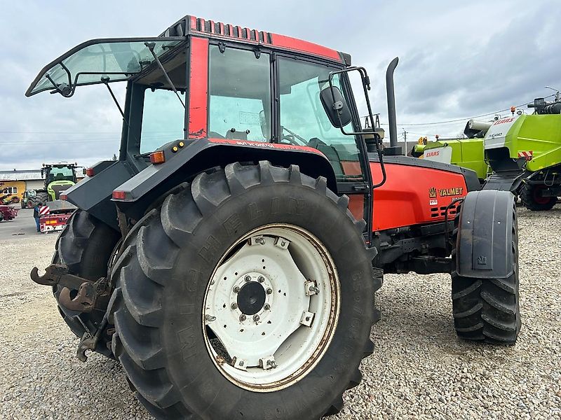Valtra 8400