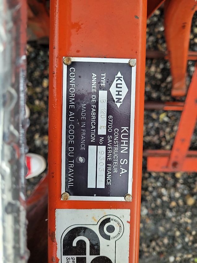 Kuhn B 1201 E