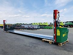 John Deere 625R 7,6 meter rape extension with 2 side knives