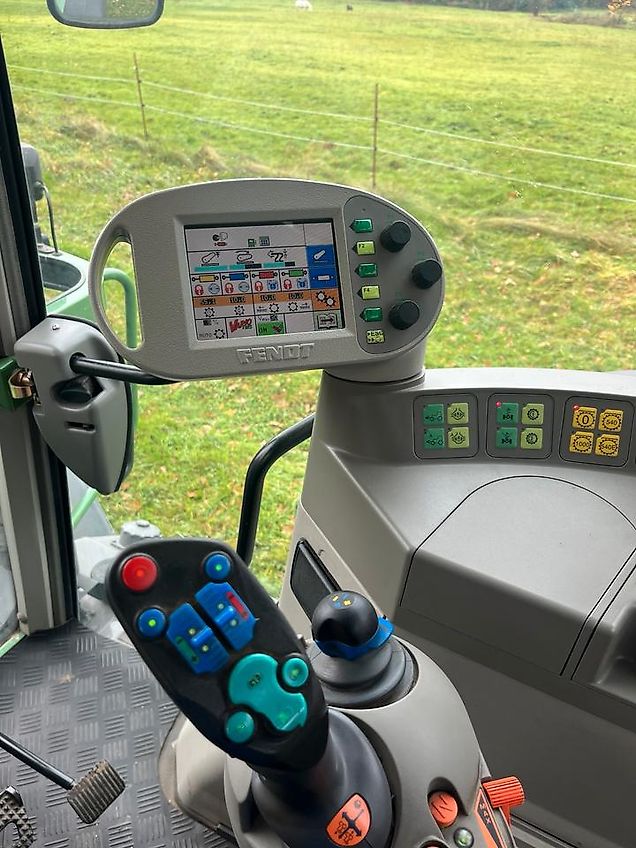 Fendt VARIO 412 * BAUJAHR 2011* 8.200 STD. * 125 PS* FKH