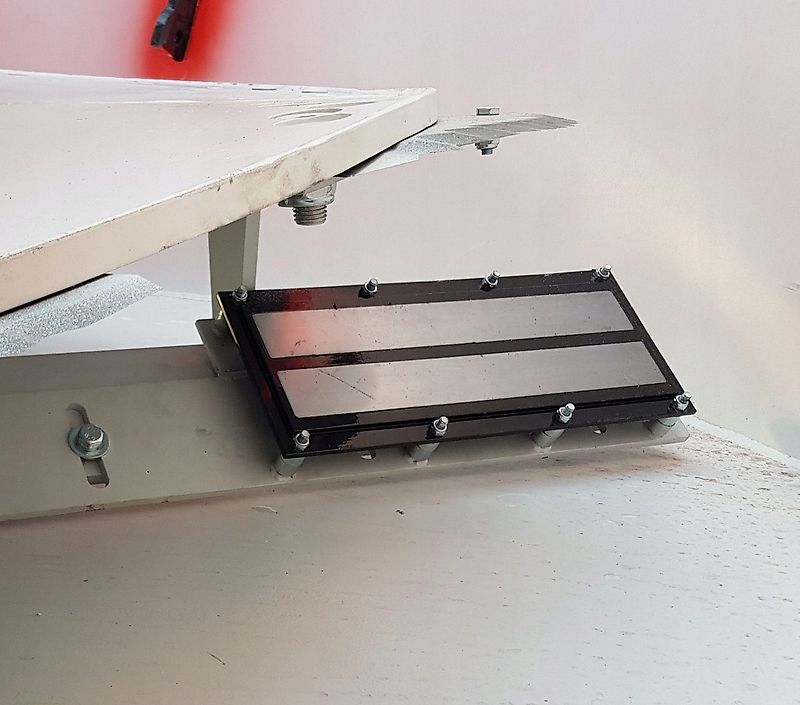 KMZ Magnet für Futtermischwagen 430x180, auf Schnecke