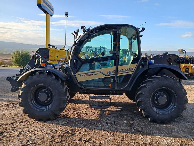 New Holland TH7.32 Plus