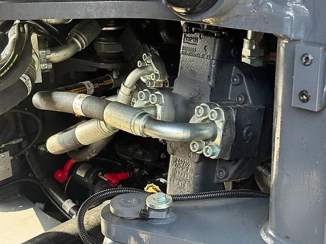 Doosan DEVELON /DL200-7, central lubrication, 2022